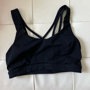 Lululemon Free to be Serene sports bra black size 6